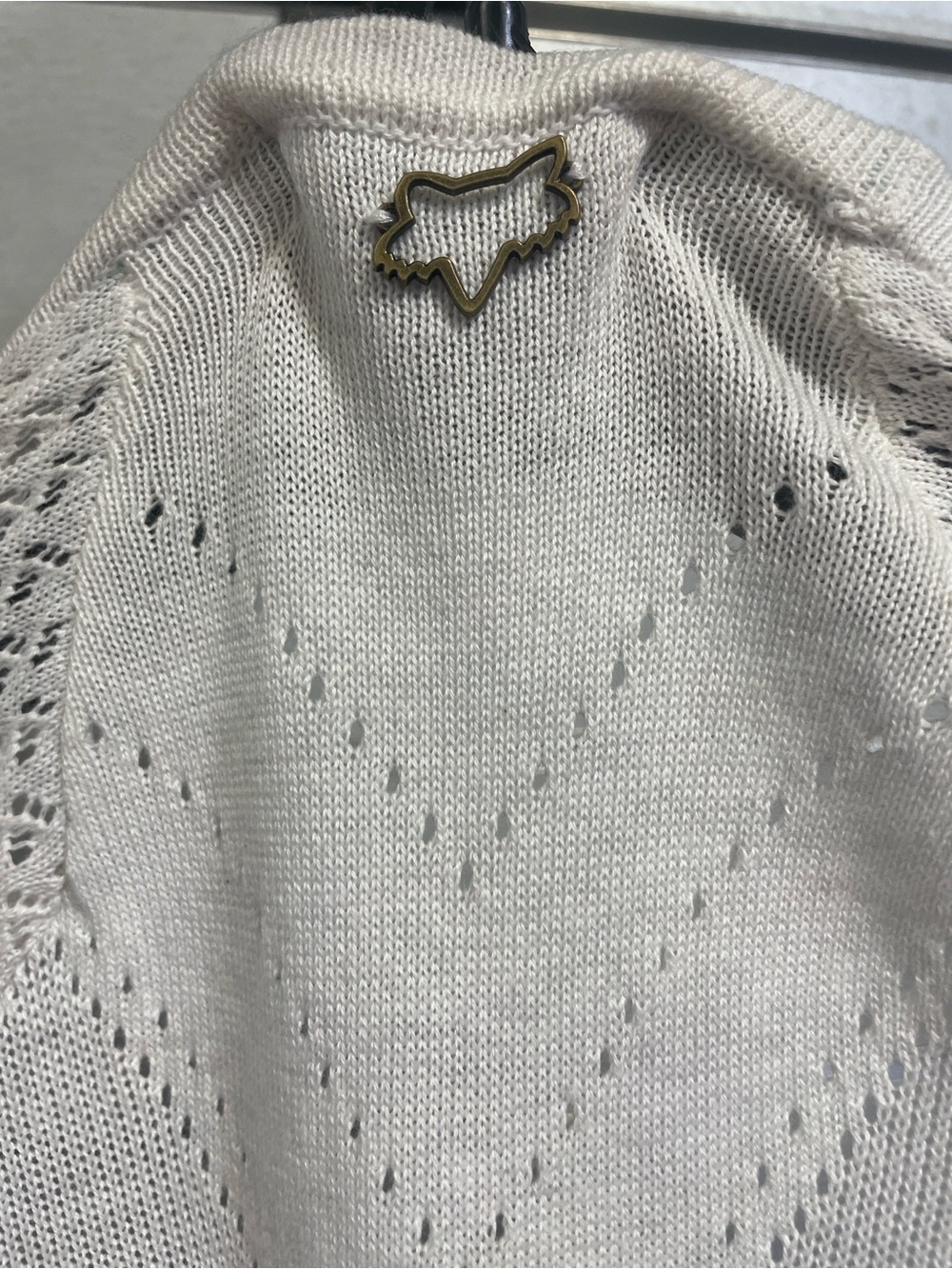 Fox Cream Knit Cardigan with Metal Fox Logo Pin Sal